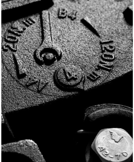 EN 124 marking cast on a PAM ductile iron cover